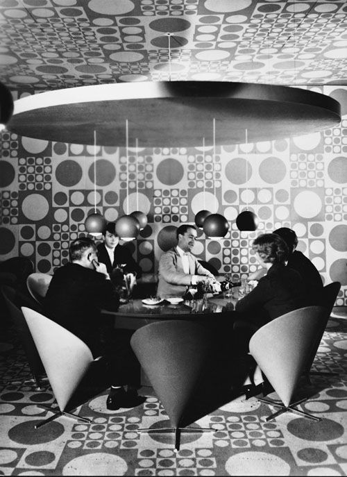 Diseño restaurante Astoria de Verner Panton, diseñador silla Panton